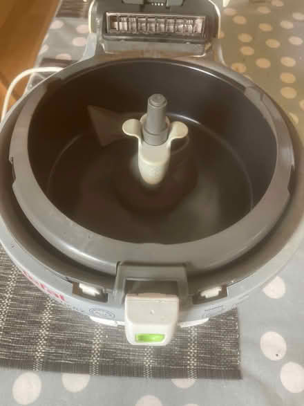 Photo of free Regal air fryer (Palmers Green N13) #3