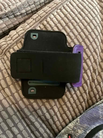 Photo of free Sports arm band for iPhone SE (Taunton) #2