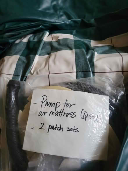 Photo of free Air Mattress @20171 (Oak Hill) #1