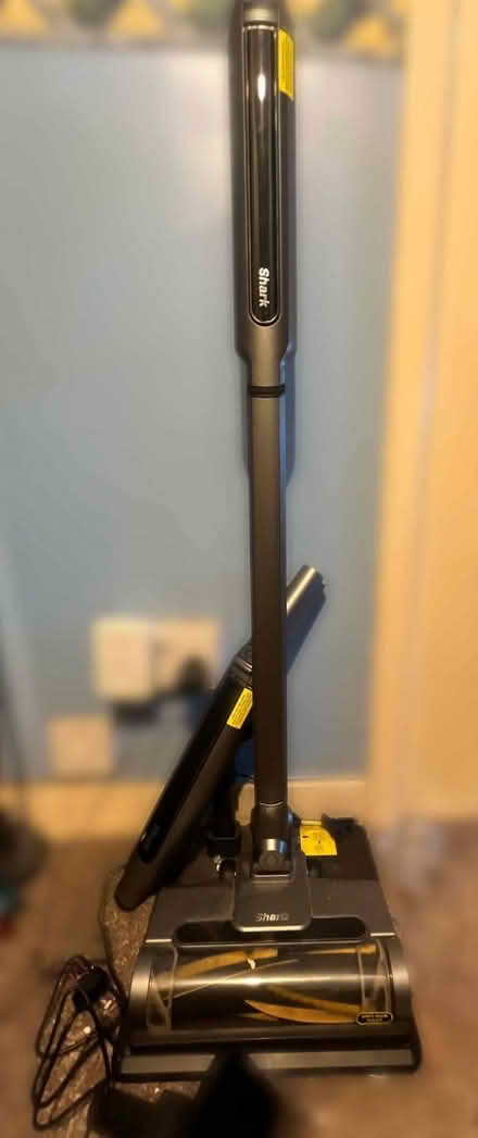 Photo of free Stick vacuum for spares/repairs (AB25) #1