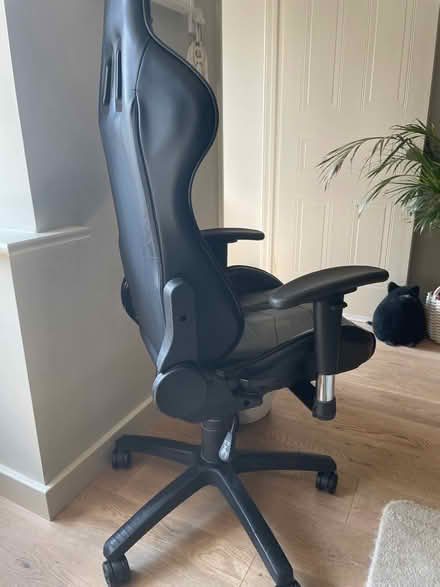 Photo of free Lovely office/gaming chair (Letchworth) #1