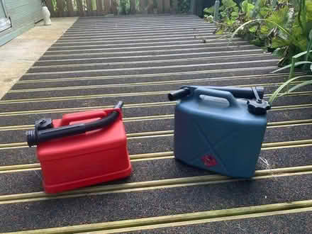 Photo of free Petrol cans (Letchworth SG6) #1