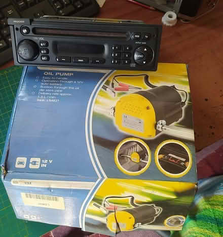 Photo of free car oil pump and stereo (Fishponds BS16) #1