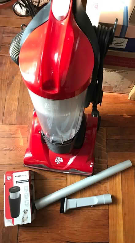 Photo of free Multi Surface Vacuum (Crown Heights, Brooklyn 11225) #1