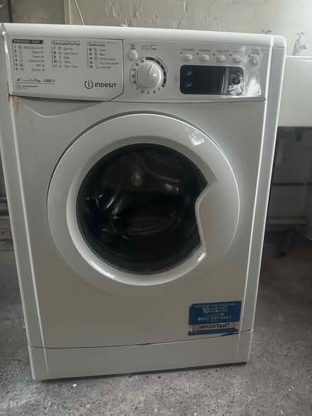 Photo of free Washing machine (B32) #3