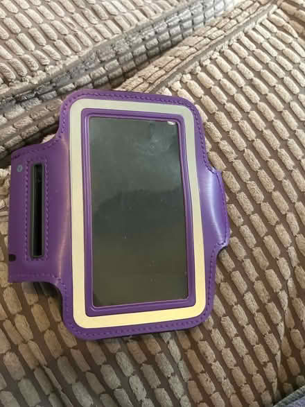 Photo of free Sports arm band for iPhone SE (Taunton) #1