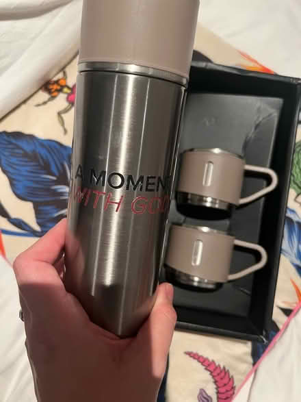 Photo of free Vacuum flask with cups (Bloomsbury -WC1N) #3