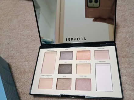 Photo of free Lightly used Sephora eyeshadow (SE12) #4