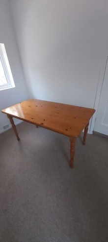 Photo of free Pine kitchen table (Hove BN3) #1
