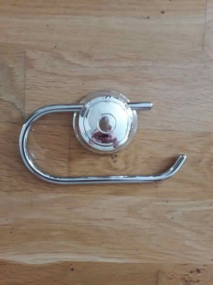 Photo of free Bathroom hook (HP3 Apsley) #1