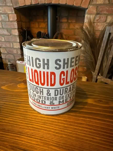 Photo of free Gloss white paint (CH44) #1