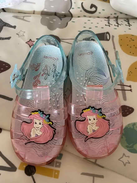 Photo of free Kids shoes - size 7 (CR2) #1