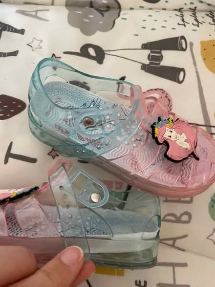 Photo of free Kids shoes - size 7 (CR2) #2