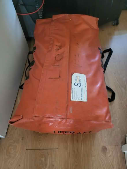 Photo of free Liferaft 8 persons (Kennington SE11) #2