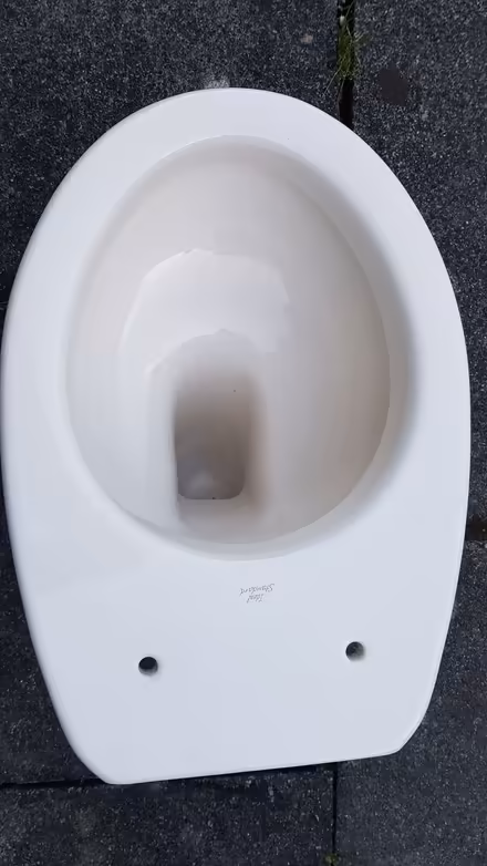 Photo of free WC pan (AB32) #1