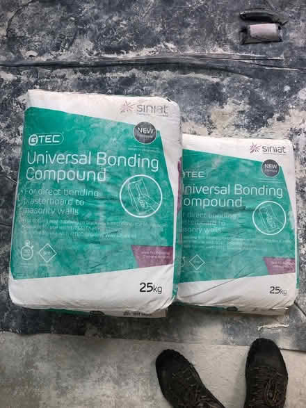 Photo of free Universal bonding compound (Behind Horsham train station) #1