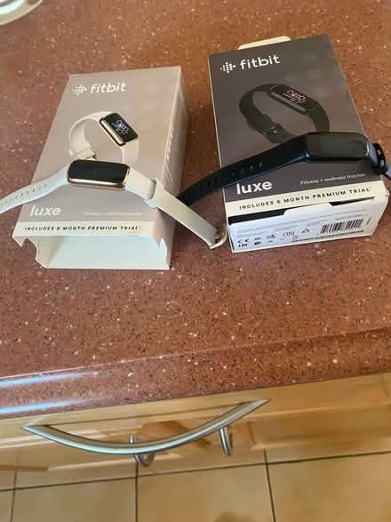 Photo of free Fitbit Luxe (Carson 90745) #1