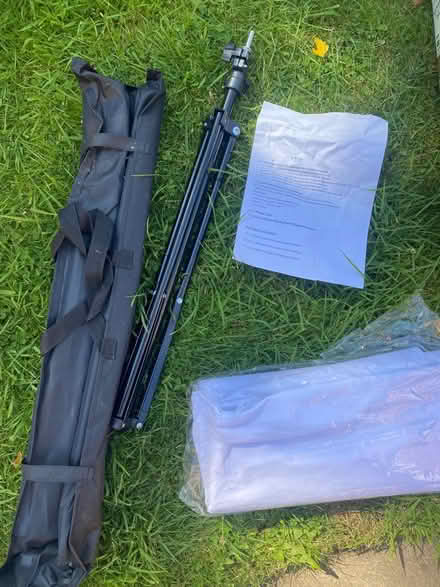 Photo of free Backdrop/screen (Kings Heath B14) #1