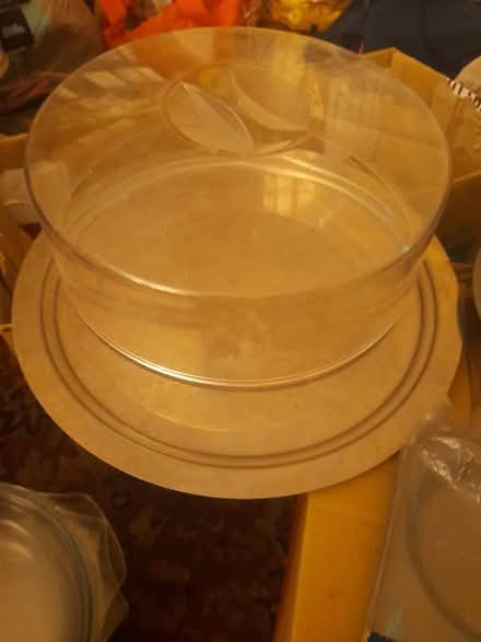Photo of free Cake stand & flan tin (Loughton IG10) #1