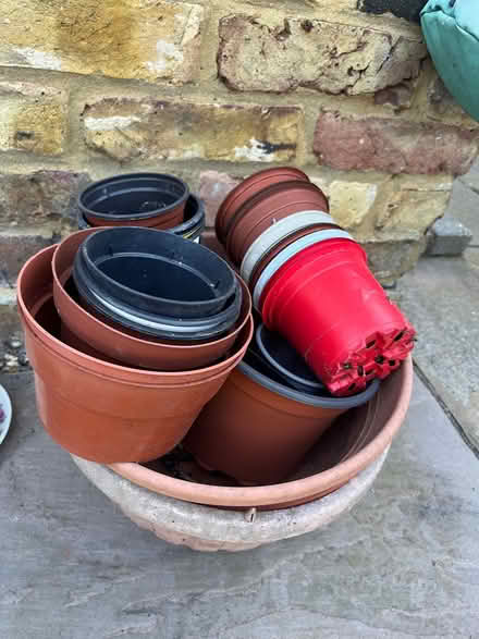 Photo of free Plastic flower pots (Hillingdon UB10) #1