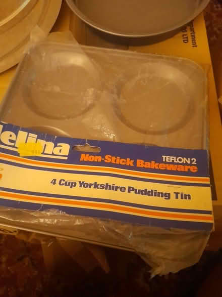 Photo of free Cake stand & flan tin (Loughton IG10) #3
