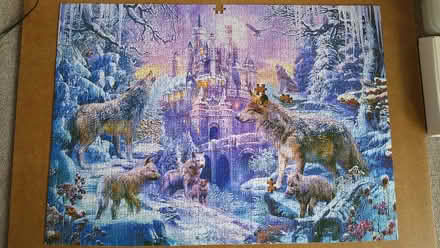 Photo of free 1000 piece jigsaw, 4 bits missing (Craigmount EH12) #1