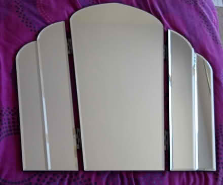 Photo of free Dressing-table Mirror (Fairfield Park) #1