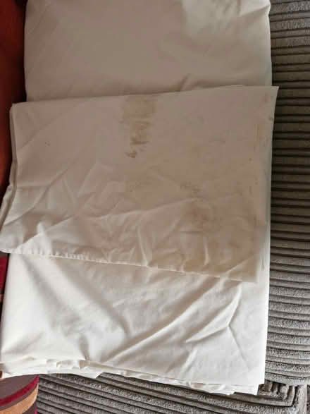 Photo of free King size quilt cover & pillowcases (Blyth NE24) #1