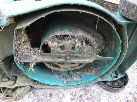 Photo of free Lawn mower (North Tonbridge TN10) #1