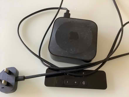 Photo of free ‘Apple TV’ box (Southwater) #1