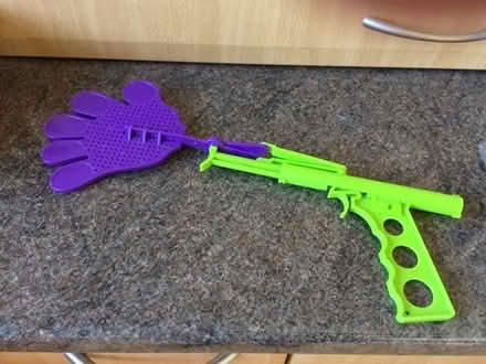 Photo of free Fly Swatter Toy (Broughton NN14) #1