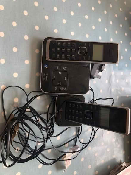 Photo of free Landline with answerphone and one extension handset (Meads BN20) #1