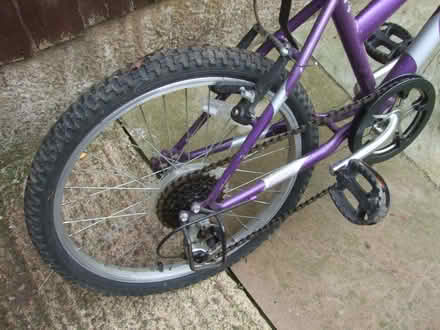 Photo of free Child's bicycle - 20" wheels. 7-9 year old? (Heath Hayes WS12) #4