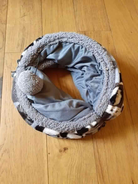 Photo of free Cat play tunnel (Wirksworth DE4) #2