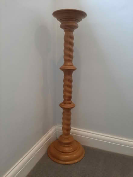 Photo of free Pine tall plant stand (Beaconsfield HP9) #3