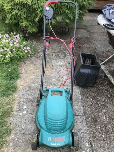Photo of free Lawn mower (North Tonbridge TN10) #2