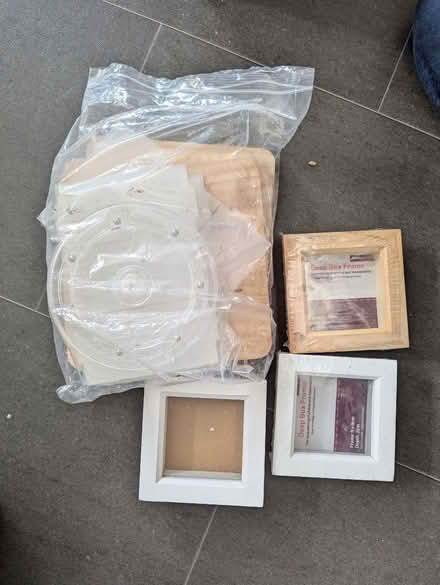 Photo of free 3x 3D picture frames and display carousel (Carlton Hill BN2) #1