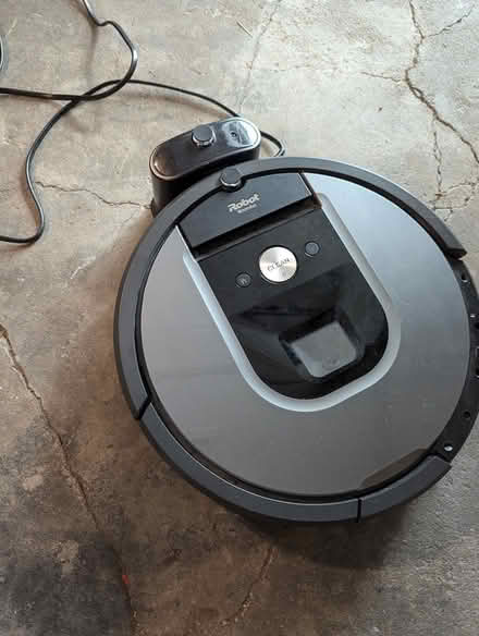Photo of free Roomba (Davis Square Somerville) #1