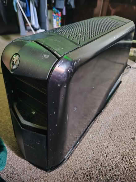 Photo of free Old alien pc (DY4) #3