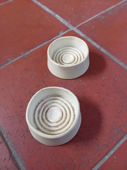 Photo of free non-slip furniture feet (Nyetimber PO21) #1