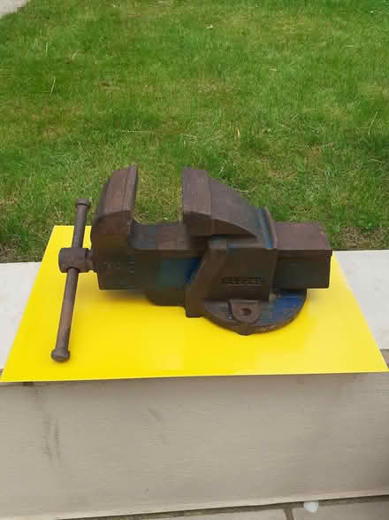 Photo of free Bench vice (The Camp AL1) #1