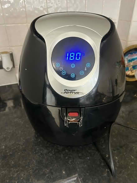 Photo of free XL Air frayer (ME2 Strood) #1