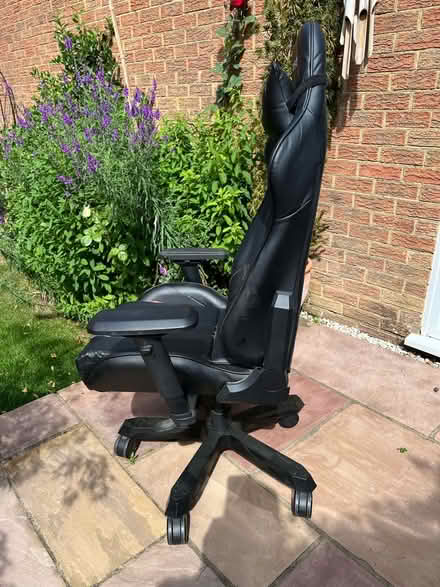 Photo of free Gaming chair (Bracknell) #1