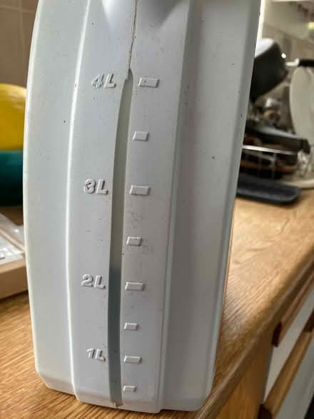 Photo of free Castol GTX 15-W 40 oil 2L left in bottle (Kendal LA9) #1