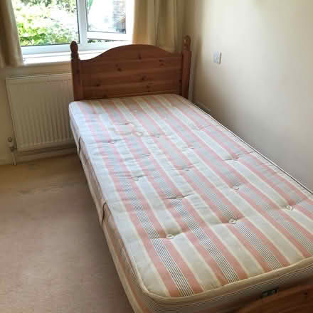 Photo of free Trundle Bed (London SW19) #3