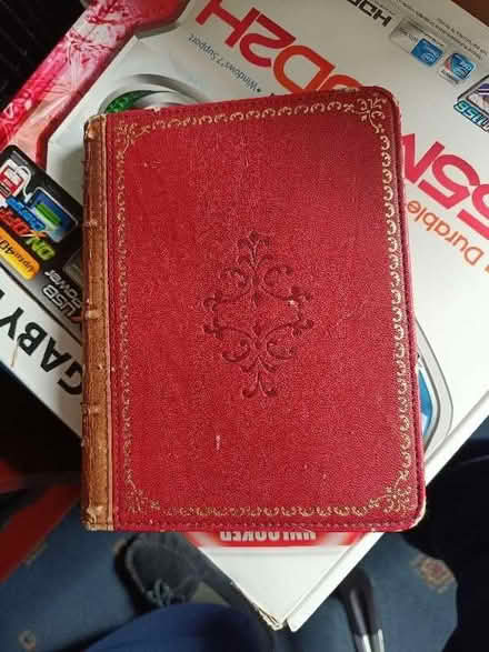 Photo of free Kindle with a dead battery (Hillhouse ML3) #1