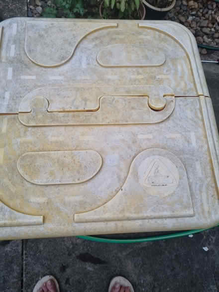 Photo of free sand & water table (Colchester CO3) #1