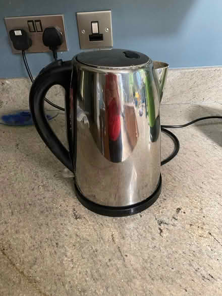 Photo of free Cordless kettle (Henley in Arden) #1