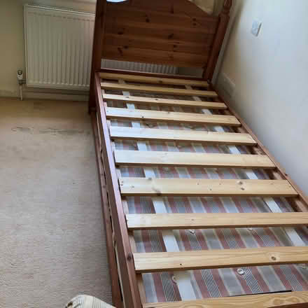Photo of free Trundle Bed (London SW19) #2
