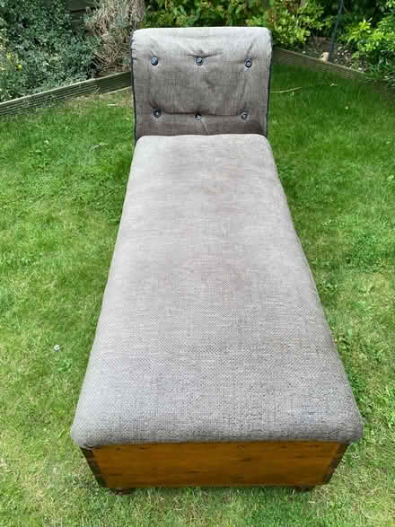 Photo of free Vintage chaise longue/storage box (PE3 Bretton) #4
